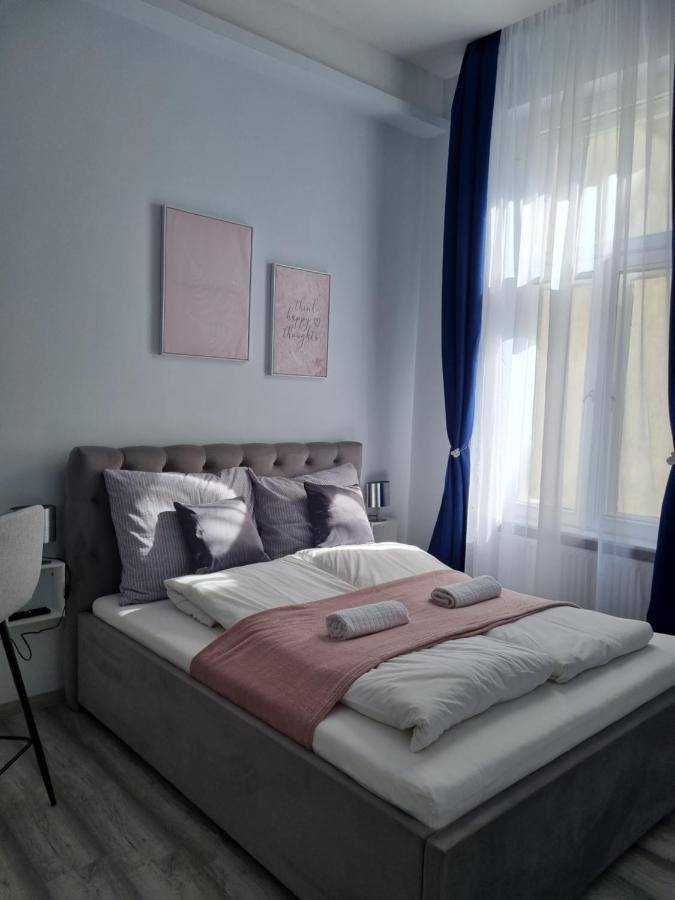 Eden City Home Gyor Luaran gambar